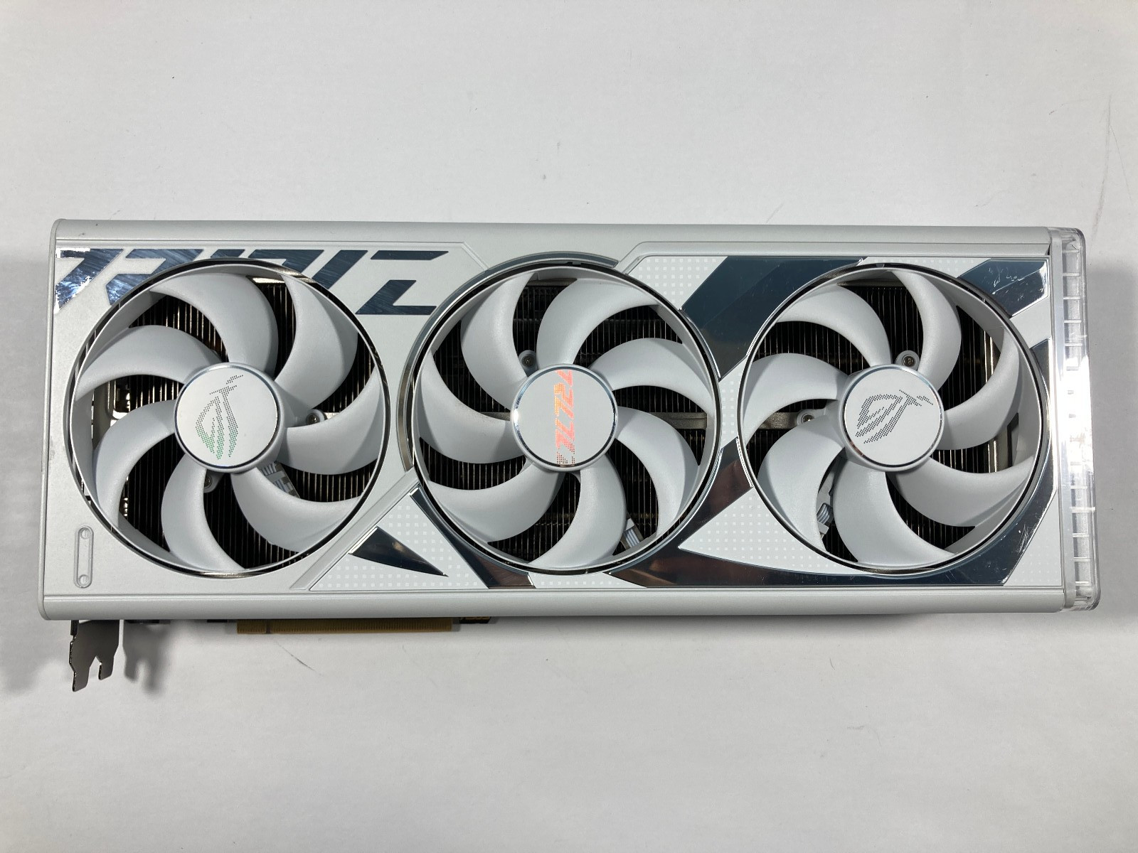 BH 2 GET 1 オファー ASUS ROG Strix - Graphics Card 24Gb Gddr6X のレビューと価格